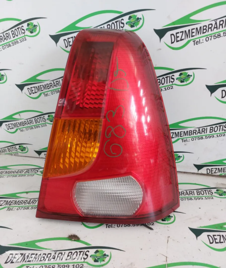 Lampa / Tripla stop dreapta pe aripa Dacia Logan  [2004 - 2008] Sedan 1.5dci MT (65hp)