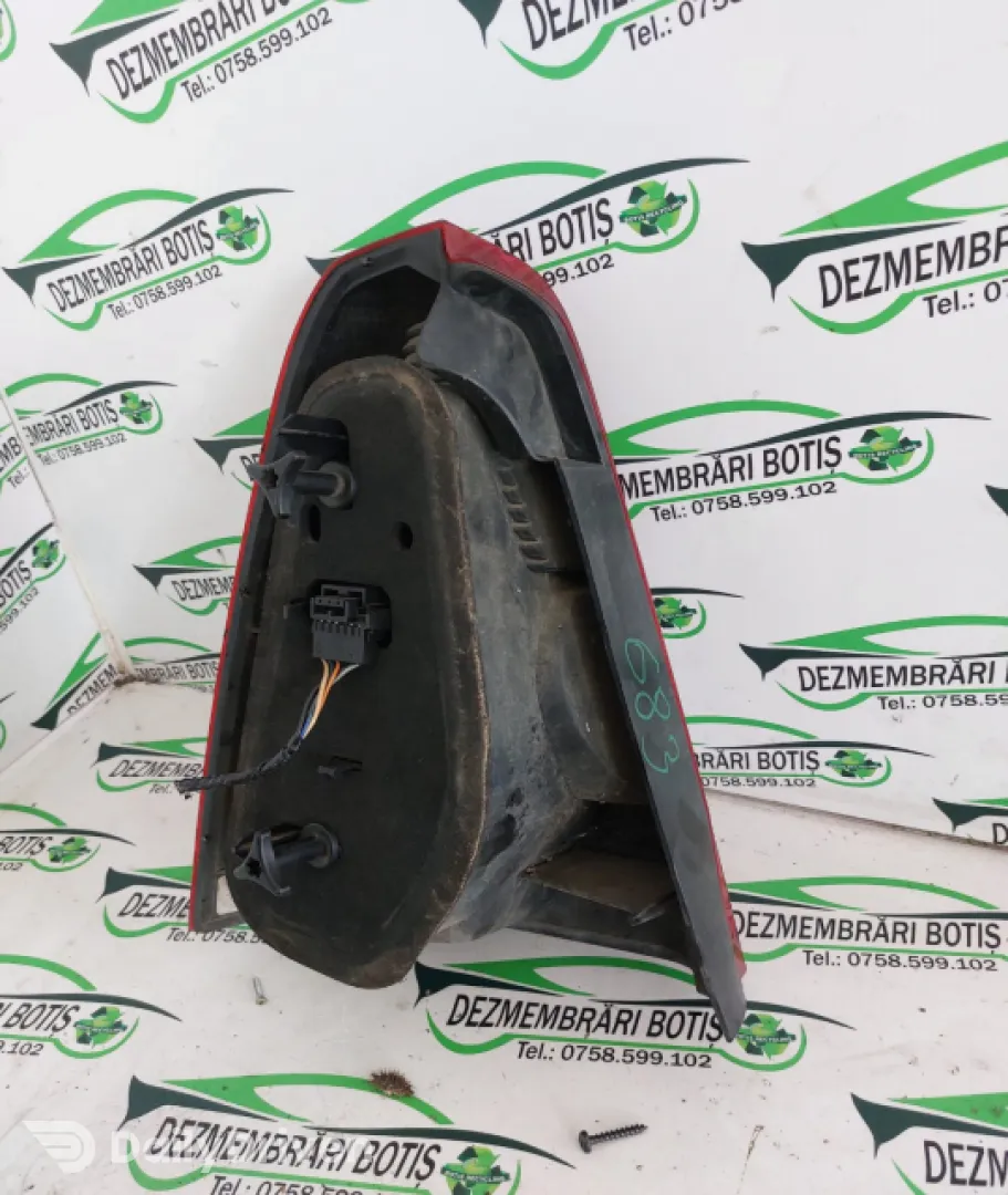 Lampa / Tripla stop dreapta pe aripa Dacia Logan  [2004 - 2008] Sedan 1.5dci MT (65hp)