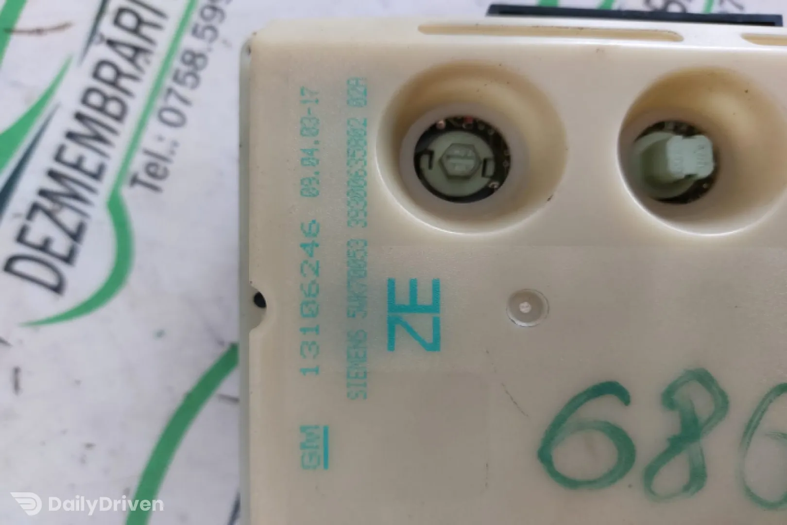 Display bord 13106246 13106246 Opel Zafira A [1999 - 2003] Minivan 5-usi 2.0 DTI MT (101 hp)