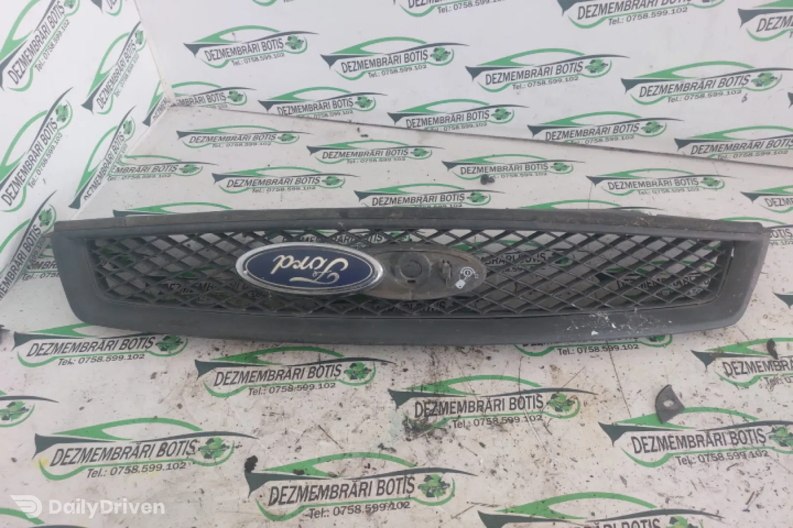 Grila radiator Ford Focus  [1998 - 2004] Hatchback 3-usi 1.6 MT (101 hp)