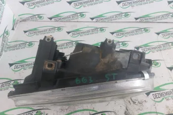 Far stanga Volkswagen VW Golf 4 [1997 - 2006] Hatchback 5-usi 1.4 MT (75 hp)