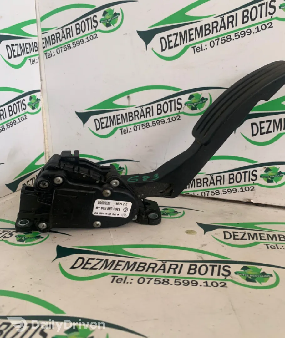 Pedala acceleratie 8200 386 506 Dacia Logan [2004 - 2008] Sedan 1.5dci MT (65hp)