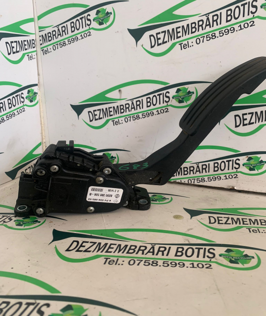 Pedala acceleratie 8200 386 506 Dacia Logan [2004 - 2008] Sedan 1.5dci MT (65hp)