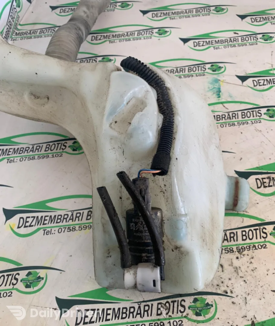 Vas lichid parbriz Peugeot 307  [2001 - 2005] Hatchback 5-usi 1.6 MT (109 hp)