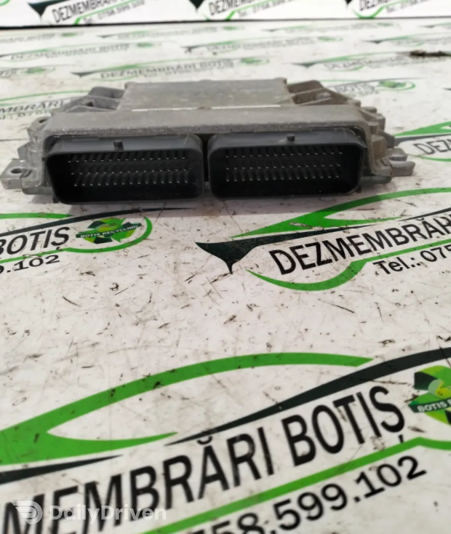 Calculator motor ECU 8200483732 Dacia Logan  [2004 - 2008] Sedan 1.4 (85 hp)