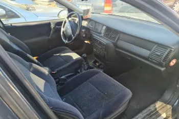 Vas lichid parbriz Opel Vectra B [facelift] [1999 - 2002] wagon 5-usi 1.8 MT (116 hp)