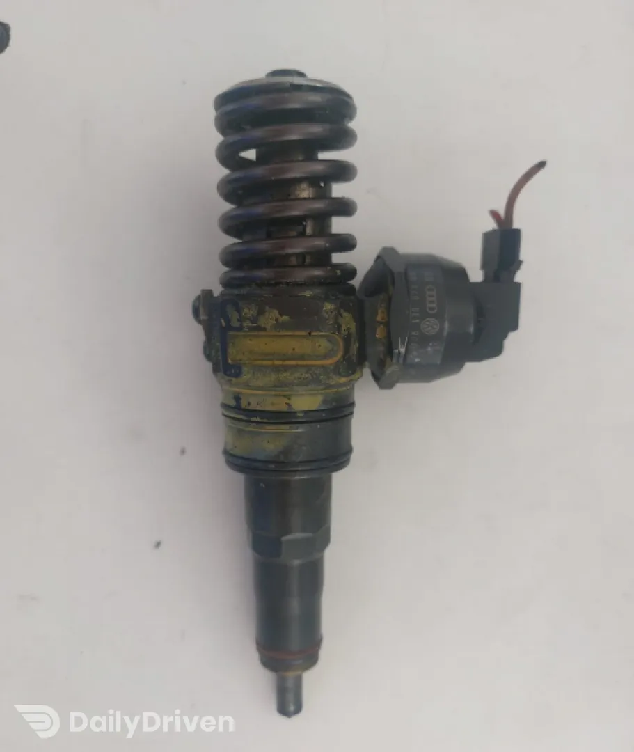 Injector motorina CS 038 130 073 BN Volkswagen VW Passat B5.5 [facelift] [2000 - 2005] Sedan 1.9 TDI 4Motion 6MT (130 hp)