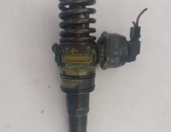 Injector motorina CS 038 130 073 BN Volkswagen VW Passat B5.5 [facelift] [2000 - 2005] Sedan 1.9 TDI 4Motion 6MT (130 hp)