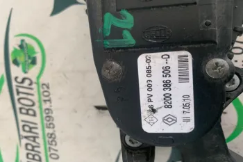 Pedala acceleratie 8200 386 506 8200 386 506 Dacia Logan