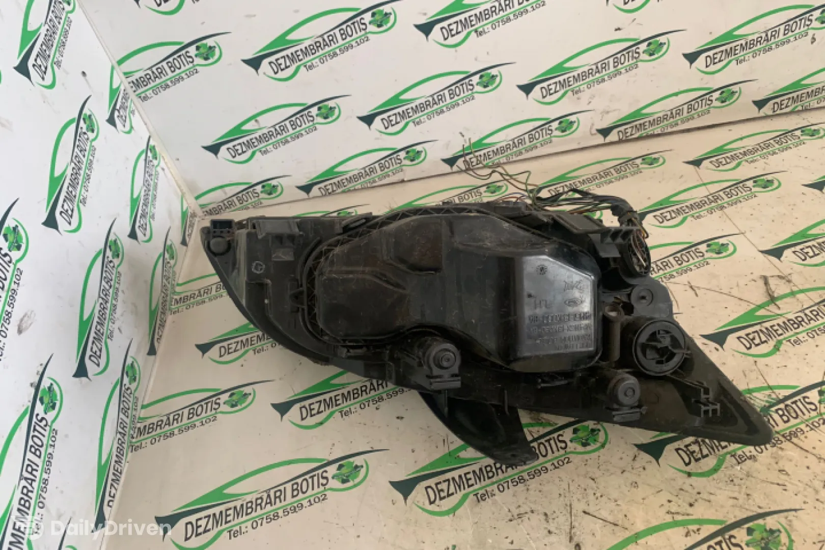 Far stanga Ford Focus 2 [2004 - 2008] wagon 5-usi 1.6 TDCi MT (109 hp)