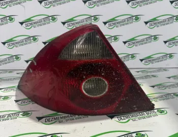 Lampa stop stanga pe aripa Ford Mondeo 3 [2000 - 2003] Sedan 2.0 TDCi 5MT (115 hp)