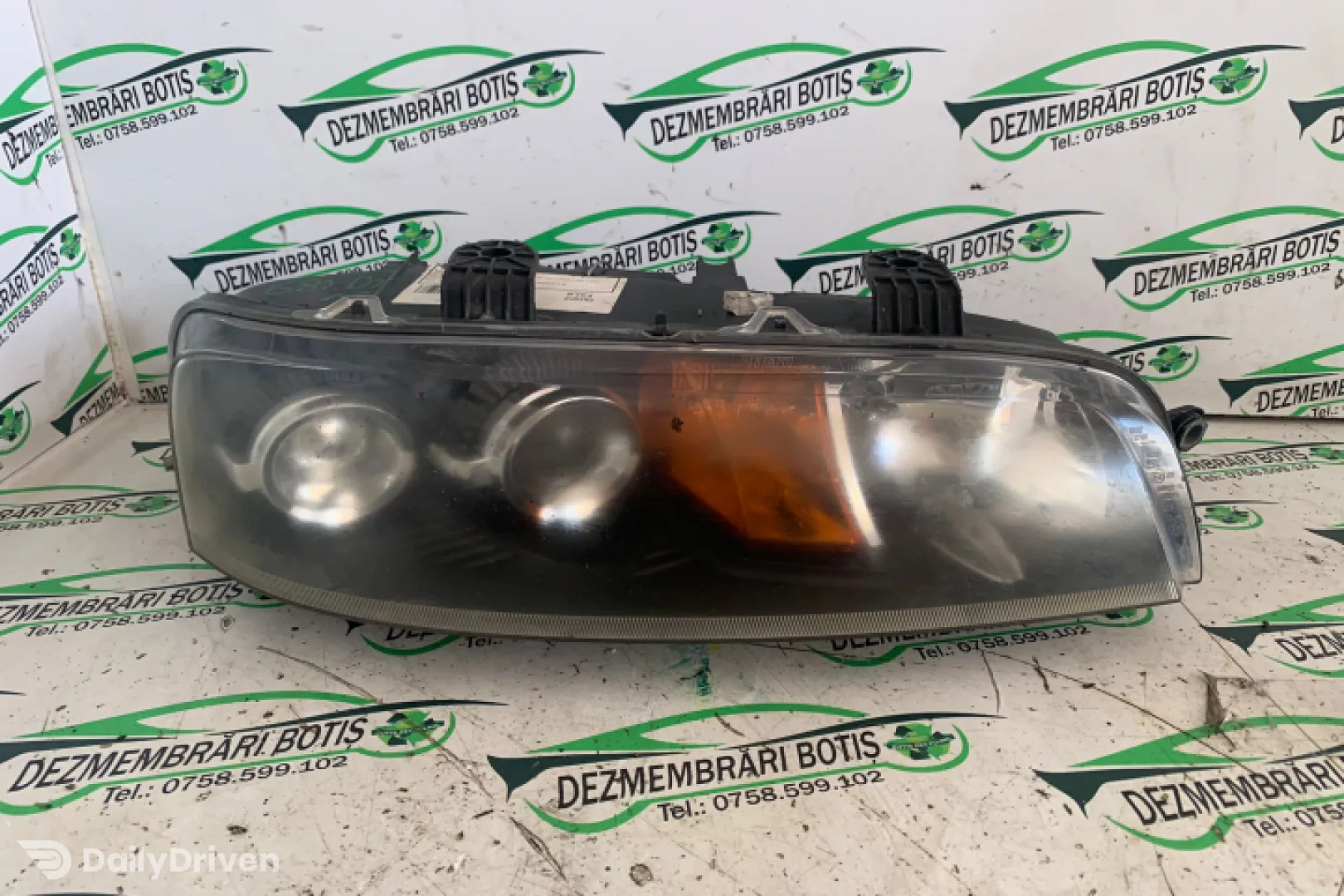 Far dreapta 51712392 51712392 Fiat Punto 2 [1999 - 2003] Hatchback 1.2 MT (60 hp)