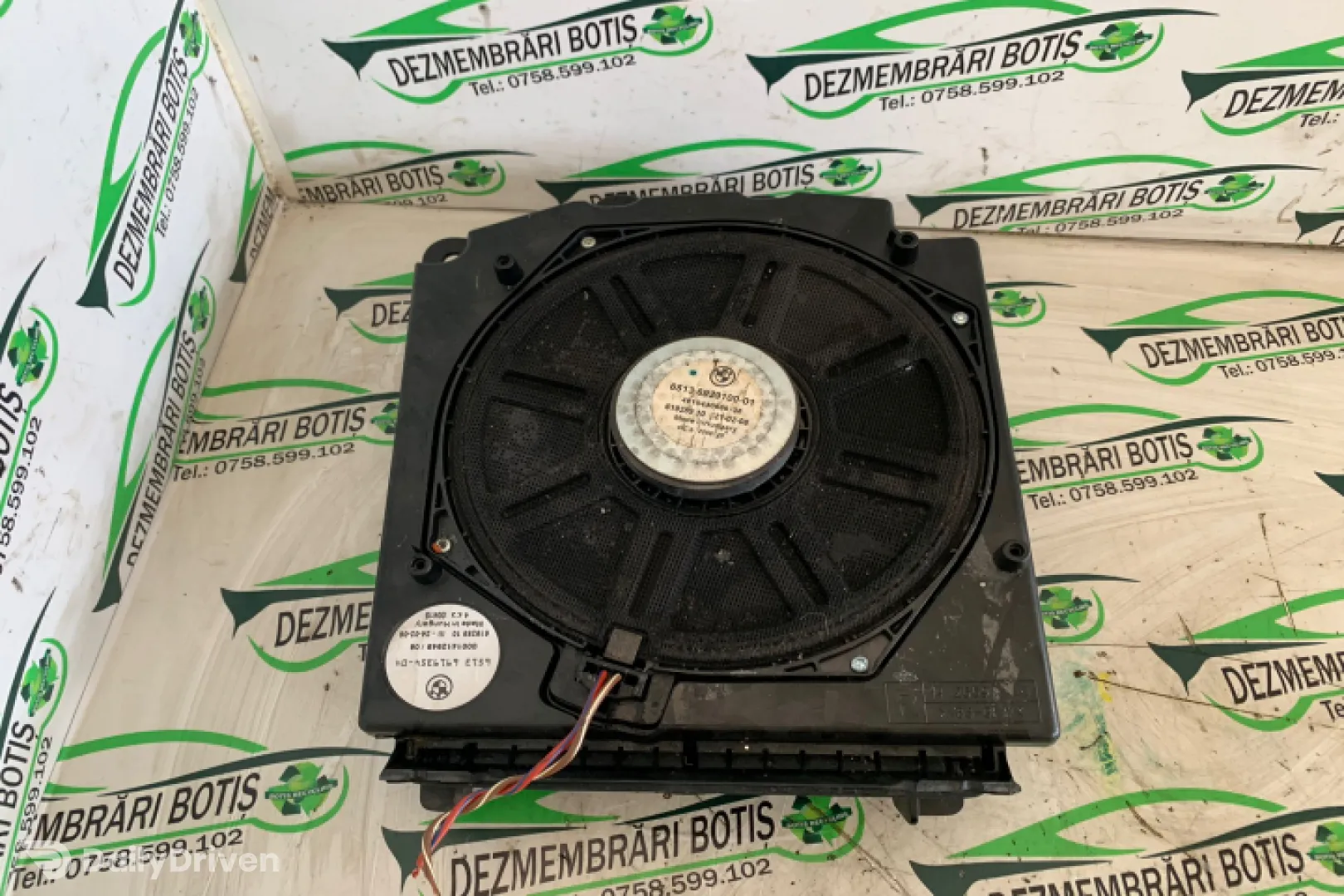 Subwoofer auto BMW Seria 5 E60/E61 [2003 - 2007] Sedan 530d MT (218 hp)