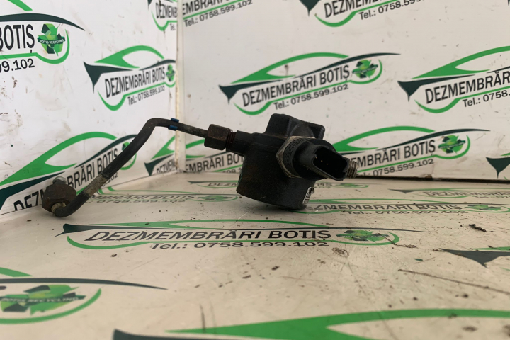 Rampa injectoare R9144Z020C Ford Focus  [1998 - 2004] Hatchback 5-usi 1.8 MT TDCi (101 hp)