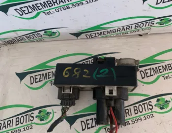 Releu ventilator 357 919 506 A Volkswagen VW Passat B4 [1993 - 1997] wagon 1.9 TDI MT (90 hp)