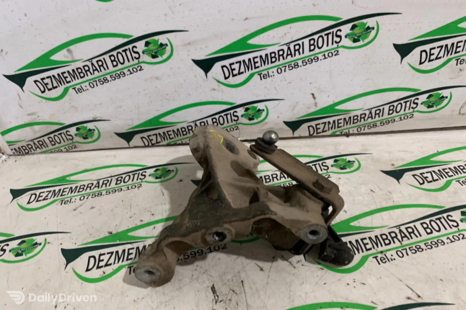 Suport motor stanga 1H0 199 353 D Volkswagen VW Golf 3 [1991 - 1998] Hatchback 3-usi 1.6 MT (75 hp)