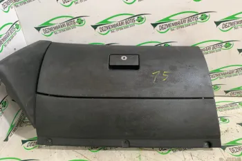 Torpedou Volkswagen VW Golf 4 [1997 - 2006] Hatchback 5-usi 1.4 MT (75 hp)