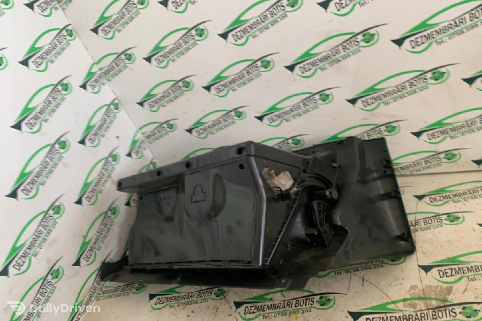 Torpedou Volkswagen VW Golf 4 [1997 - 2006] Hatchback 5-usi 1.4 MT (75 hp)