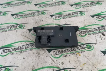 Calculator confort dreapta fata 203 820 12 85 Mercedes-Benz C-Class W203/S203/CL203 [2000 - 2004] Sedan 4-usi C 220 CDI MT (143 hp)