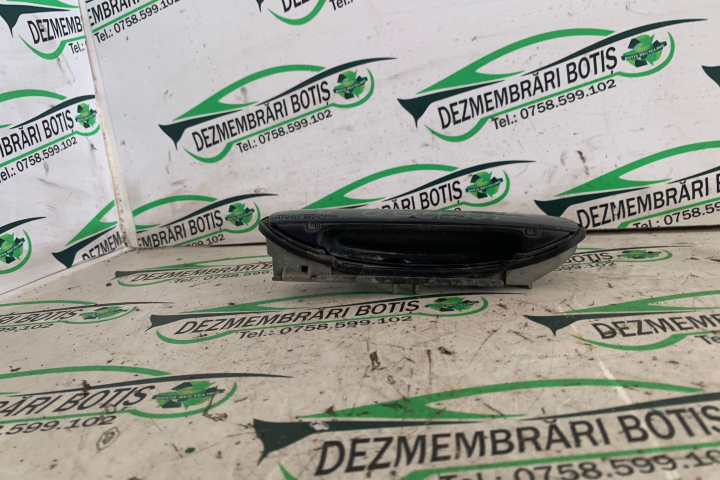 Maner deschidere din exterior usa spate dreapta Volkswagen VW Golf 4 [1997 - 2006] Hatchback 5-usi 1.9 TDI MT (116 hp)