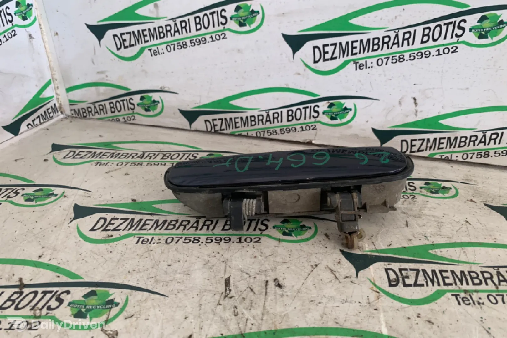 Maner deschidere din exterior usa spate dreapta Volkswagen VW Golf 4 [1997 - 2006] Hatchback 5-usi 1.9 TDI MT (116 hp)