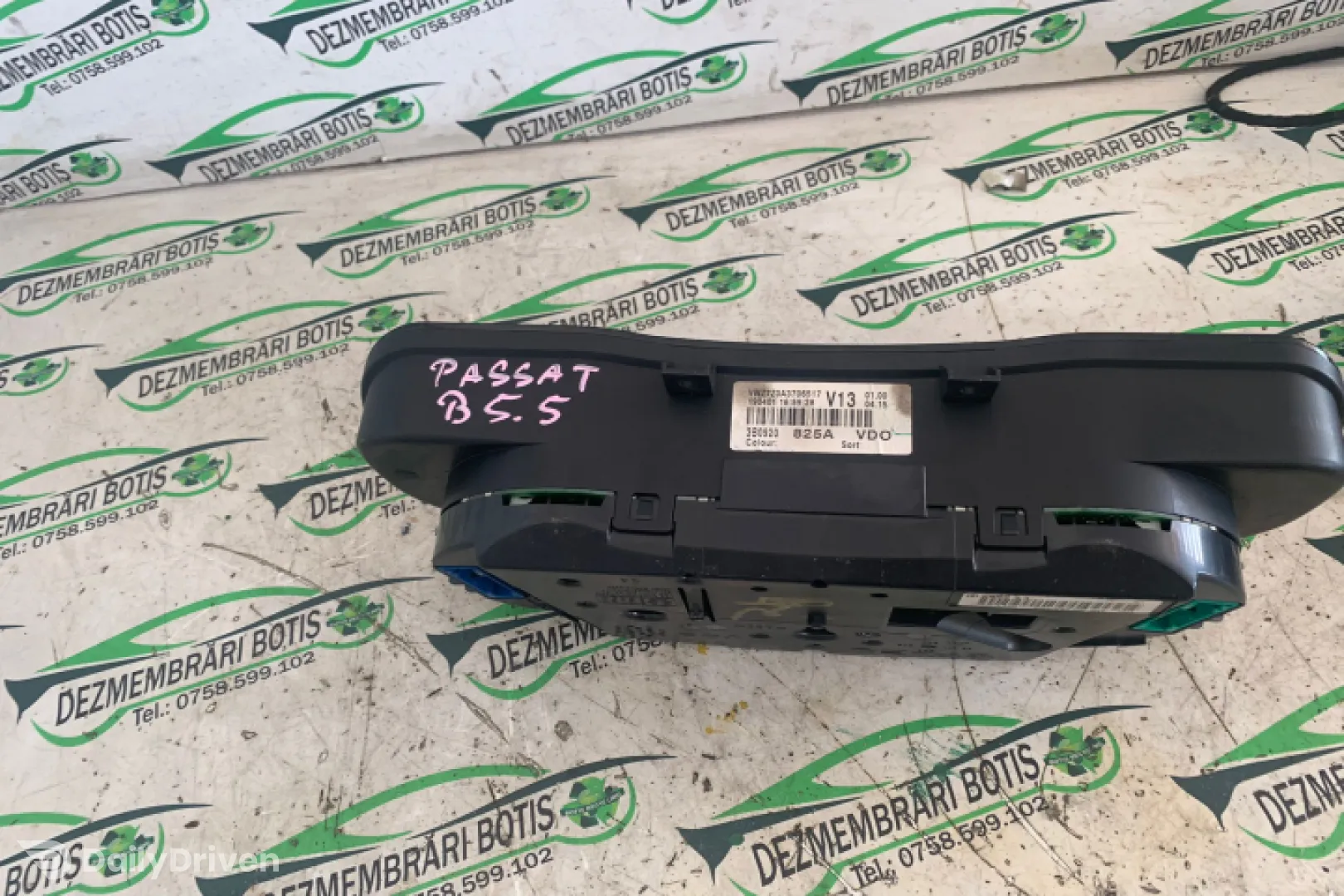 Ceasuri bord 3B0920 825A Volkswagen VW Passat B5.5 [facelift] [2000 - 2005] Sedan 1.9 TDI 4Motion 6MT (130 hp)