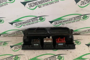 Grila ventilatie bord centru Volkswagen VW Golf 4 [1997 - 2006] Hatchback 5-usi 1.4 MT (75 hp)