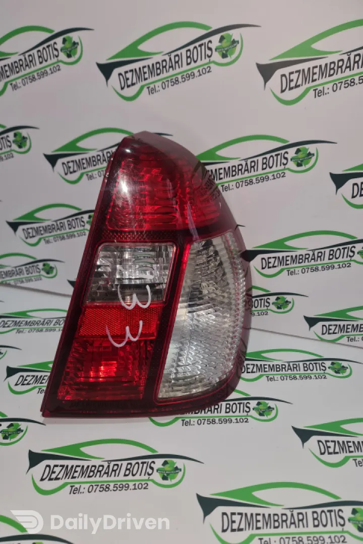 Lampa stop dreapta pe aripa Renault Symbol  [facelift] [2002 - 2006] Sedan 1.5 dCi MT (65 hp)