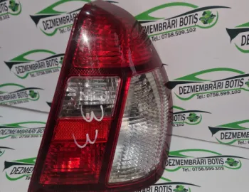 Lampa stop dreapta pe aripa Renault Symbol  [facelift] [2002 - 2006] Sedan 1.5 dCi MT (65 hp)