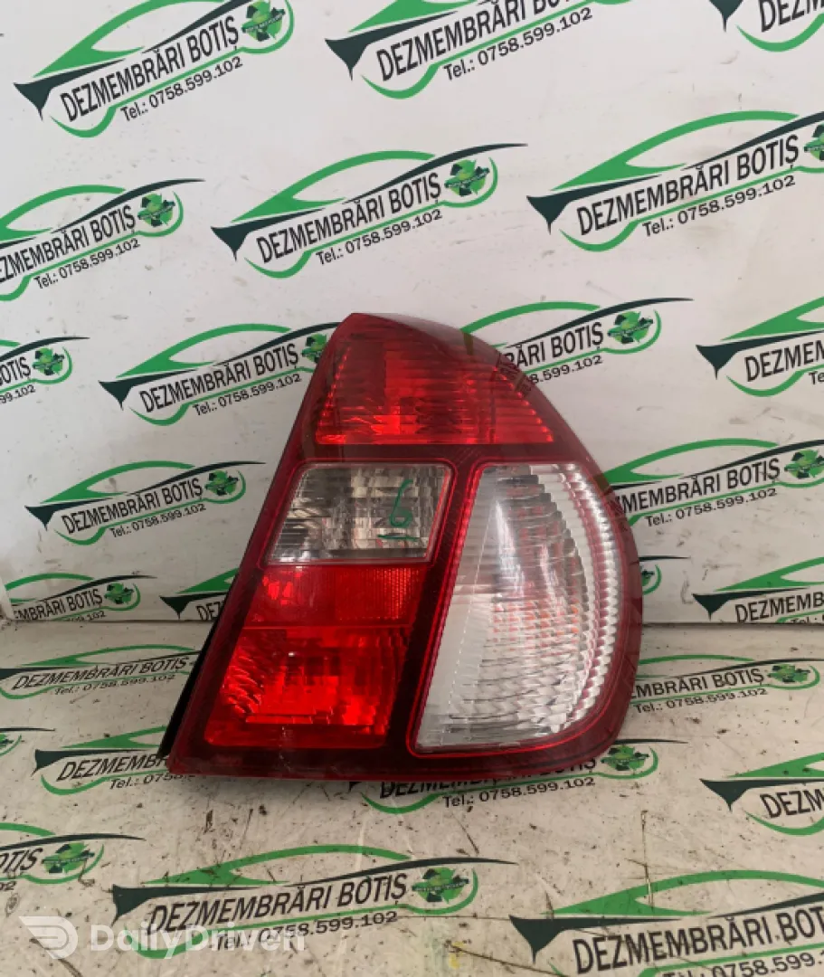 Lampa stop dreapta pe aripa Renault Symbol  [facelift] [2002 - 2006] Sedan 1.5 dCi MT (65 hp)