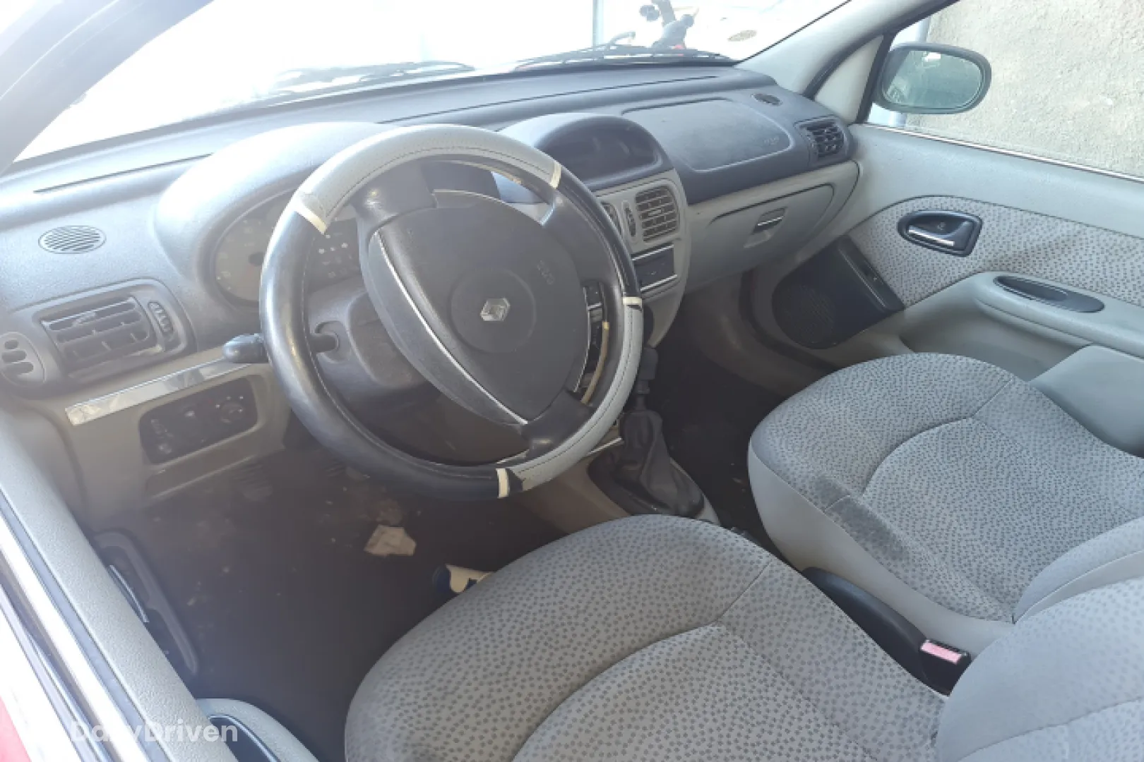 Lampa stop dreapta pe aripa Renault Symbol  [facelift] [2002 - 2006] Sedan 1.5 dCi MT (65 hp)