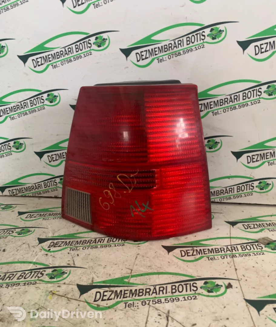 Lampa / Tripla stop dreapta pe aripa Volkswagen VW Bora  [1998 - 2005] Variant wagon 1.6 16V MT (105 hp)