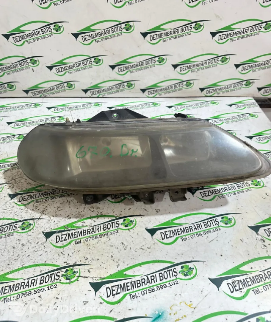 Far dreapta Renault Laguna  [facelift] [1998 - 2001] Grandtour wagon 1.6 MT (110 hp)