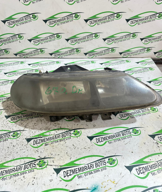 Far dreapta Renault Laguna  [facelift] [1998 - 2001] Grandtour wagon 1.6 MT (110 hp)