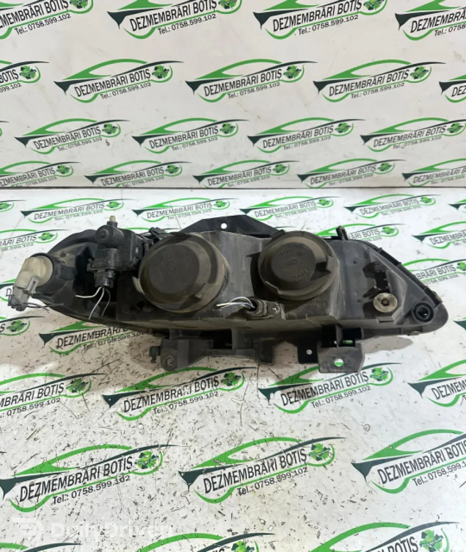 Far stanga Renault Laguna  [facelift] [1998 - 2001] Grandtour wagon 1.6 MT (110 hp)