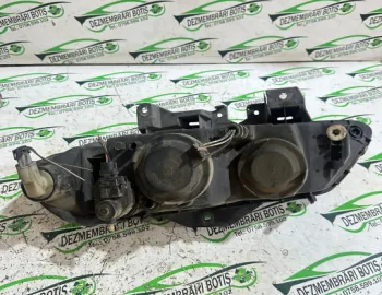 Far dreapta Renault Laguna  [facelift] [1998 - 2001] Grandtour wagon 1.6 MT (110 hp)