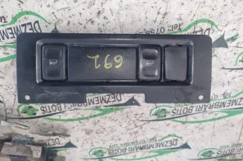 Butoane geam sofer Volkswagen VW Polo 3 6N [1994 - 2001] Hatchback 3-usi 1.0 MT (50 hp)