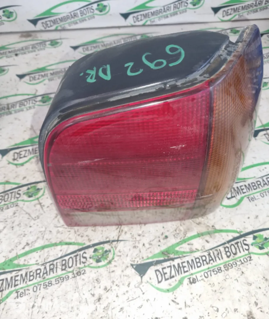 Lampa / Tripla stop dreapta pe aripa Volkswagen VW Polo 3 6N [1994 - 2001] Hatchback 3-usi 1.0 MT (50 hp)