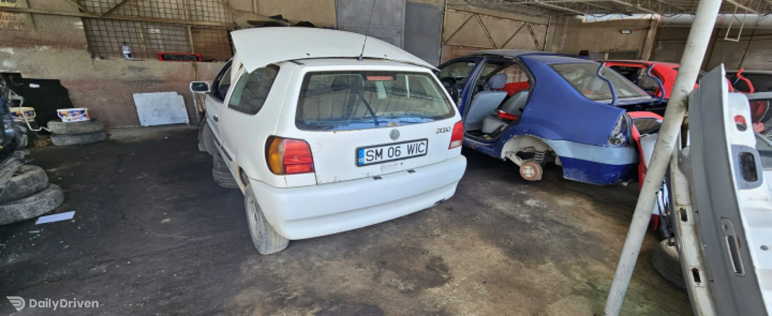 Lampa / Tripla stop stanga pe aripa Volkswagen VW Polo 3 6N [1994 - 2001] Hatchback 3-usi 1.0 MT (50 hp)