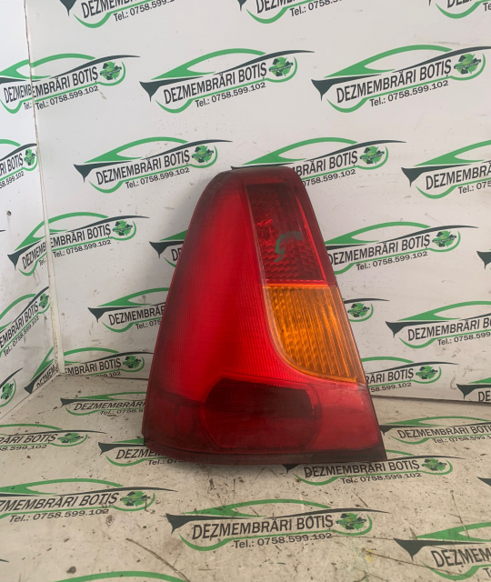 Lampa / Tripla stop stanga pe aripa Dacia Logan  [2004 - 2008] Sedan 1.4 MT (75 hp)