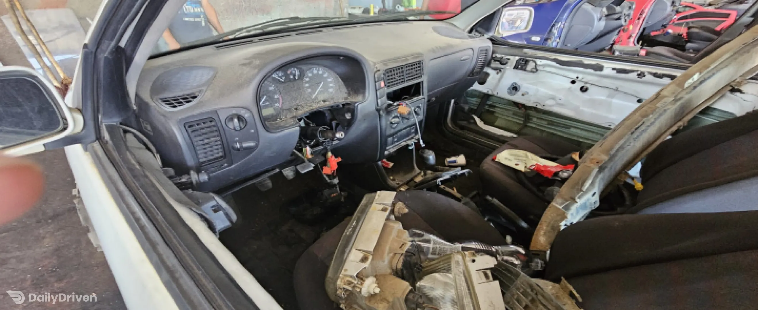 Far dreapta Volkswagen VW Polo 3 6N [1994 - 2001] Hatchback 3-usi 1.0 MT (50 hp)