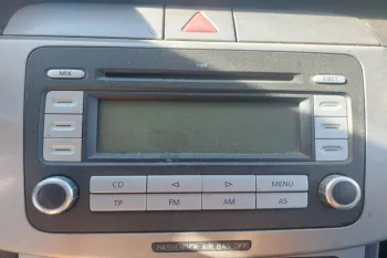 Radio cd 0743 Volkswagen VW Passat B6 [2005 - 2010] wagon 5-usi 2.0 TDI MT (140 hp)