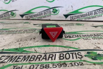 Buton avarie Audi A3 8L [1996 - 2000] Hatchback 3-usi 1.6 MT (101 hp)