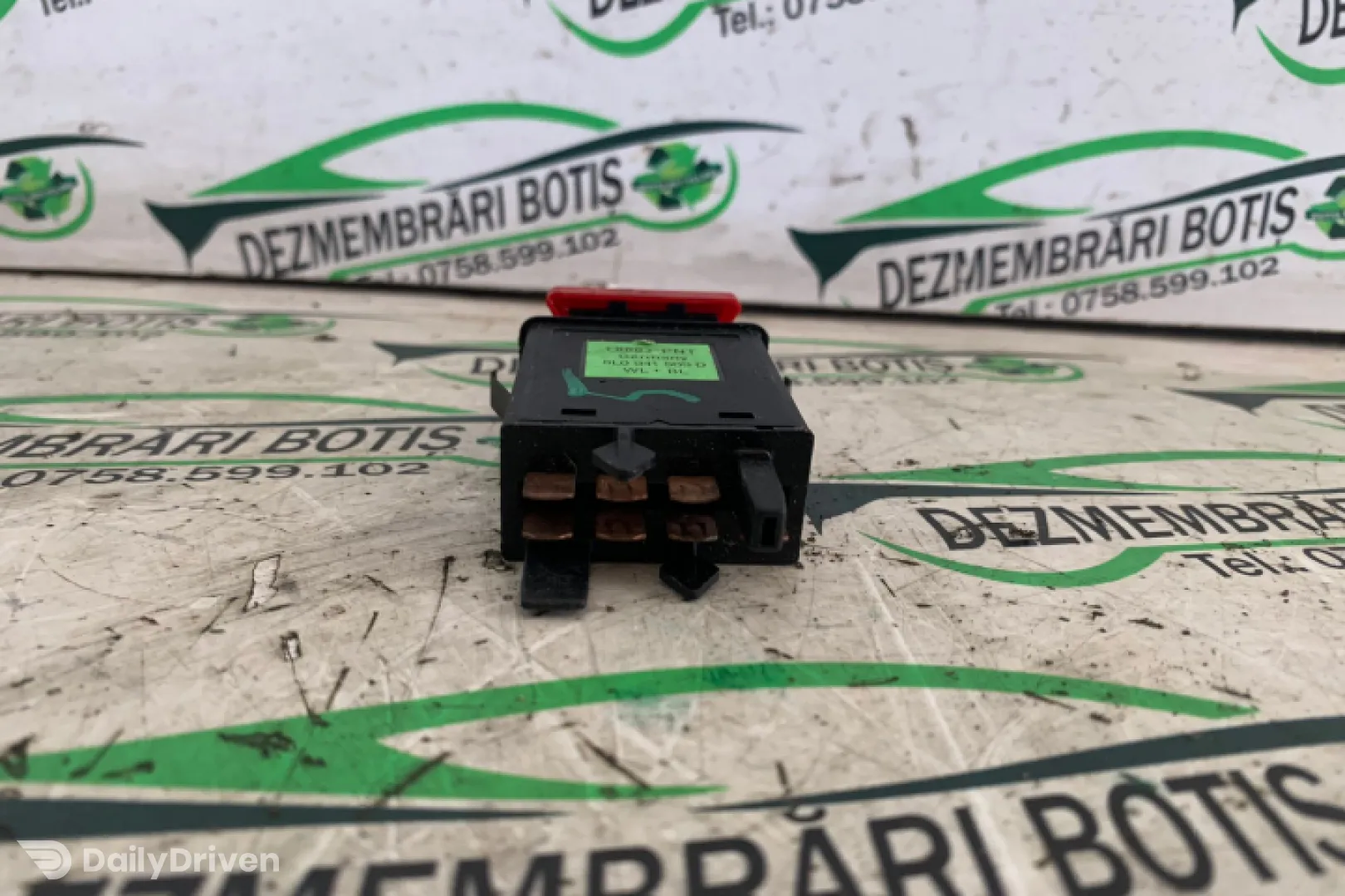 Buton avarie Audi A3 8L [1996 - 2000] Hatchback 3-usi 1.6 MT (101 hp)