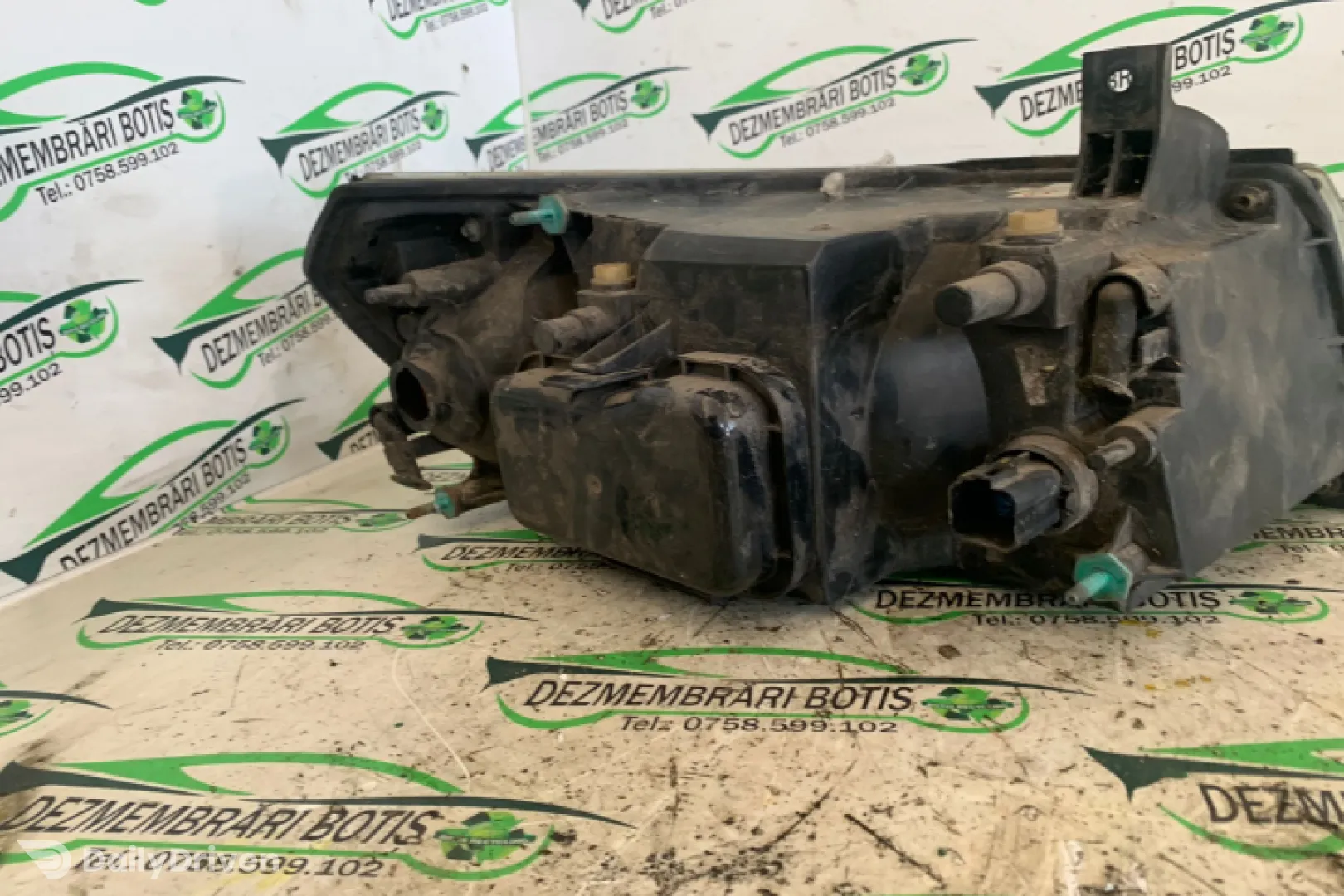 Far stanga Ford Transit 3 [2000 - 2006] Autoutilitara cu prelata 2-usi 2.0 Di MT (75 hp)