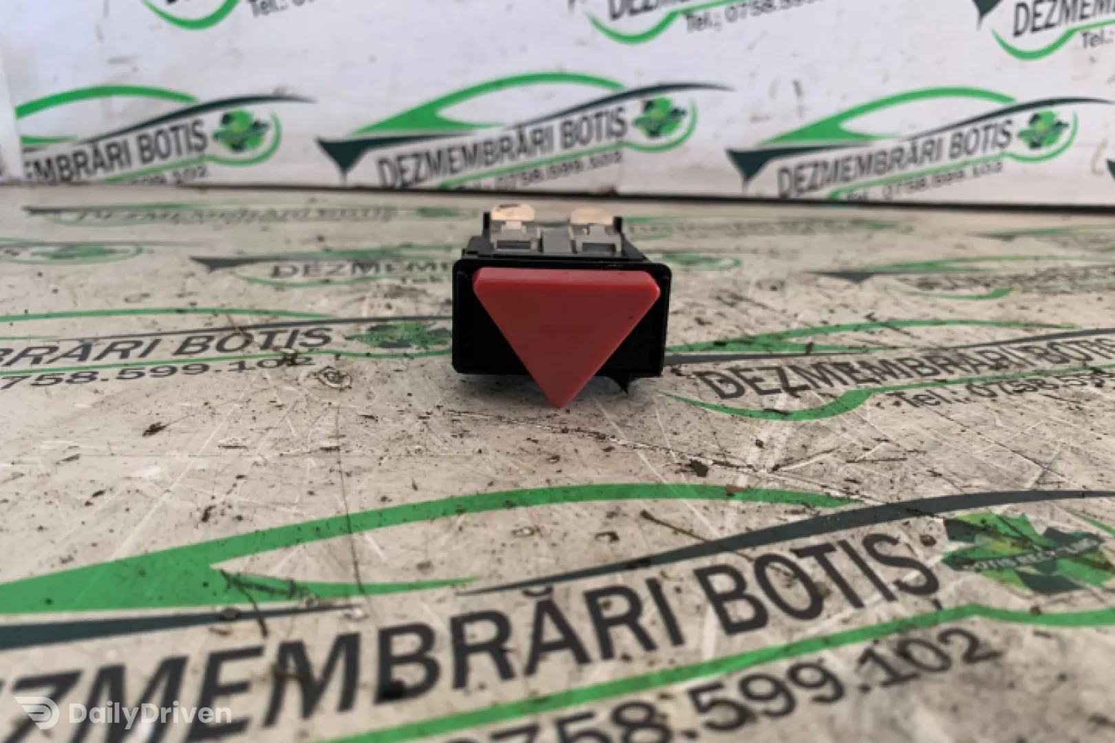 Buton avarie Volkswagen VW Polo 3 6N [1994 - 2001] Classic Sedan 1.4 MT (75 hp)