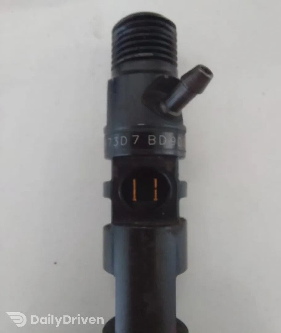 Injector motorina 28232251 28232251 Dacia Logan  [2004 - 2008] MCV 1.5DCI MT (84 hp)