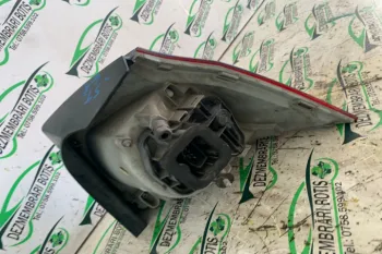 STOP STANGA Volkswagen VW Golf 5 [2003 - 2009] Hatchback 5-usi 1.4 FSI MT (90 hp)