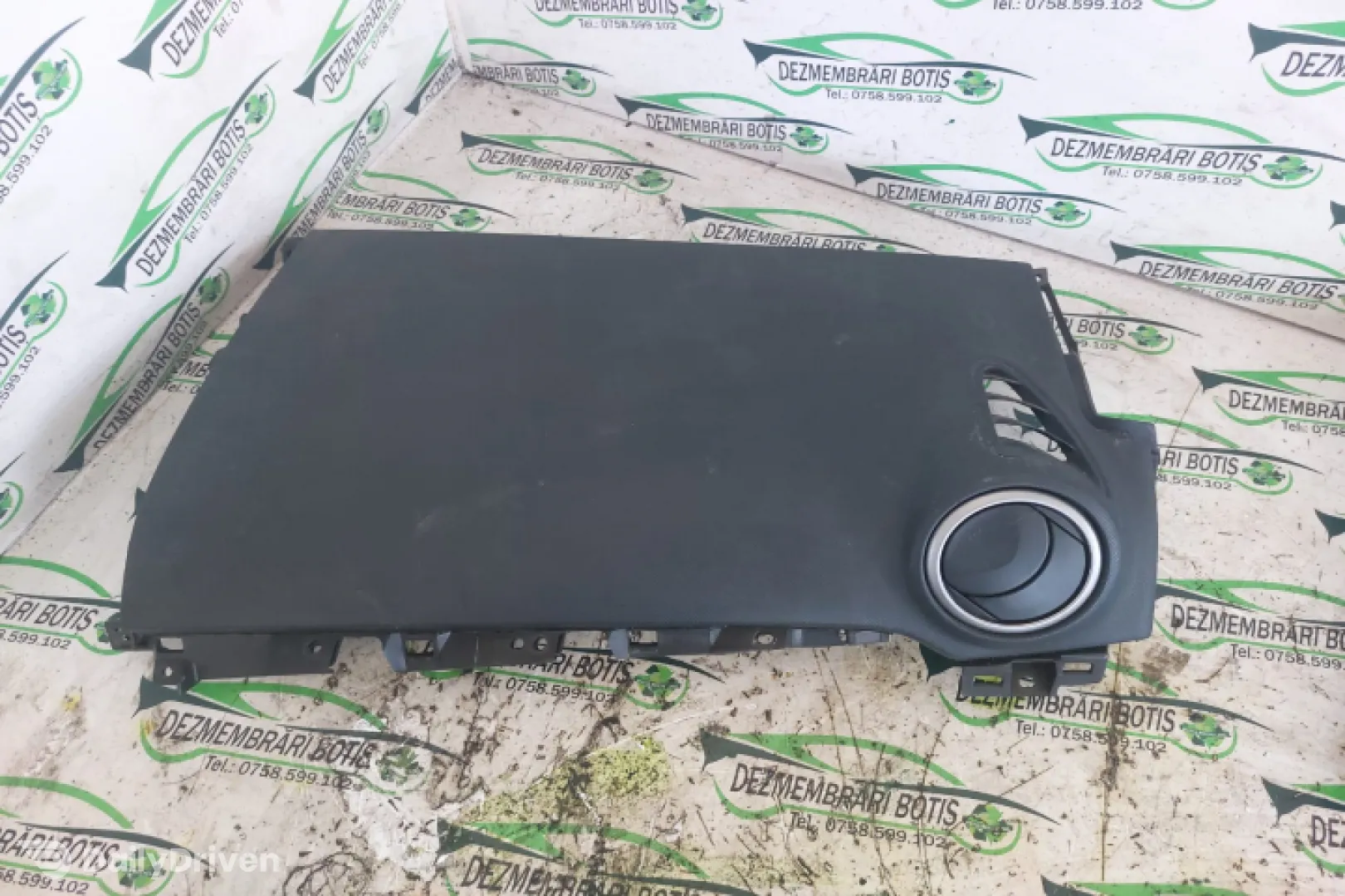 Plansa bord Mazda 3 BK [2003 - 2006] Sedan 4-usi 1.6 MT (105 hp)