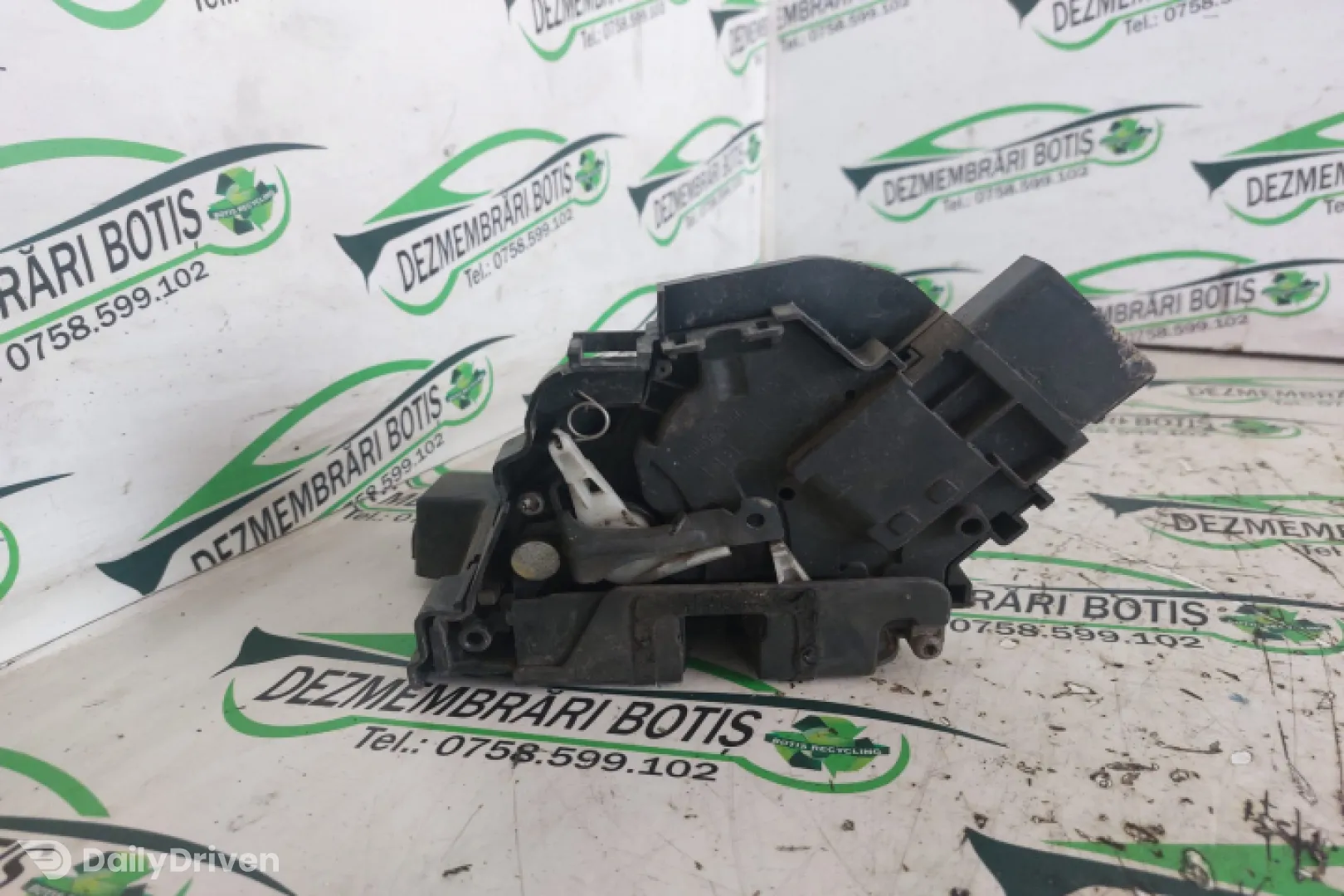 Broasca usa stanga fata Ford Focus 2 [2004 - 2008] Hatchback 5-usi 1.6 TDCi MT (109 hp)